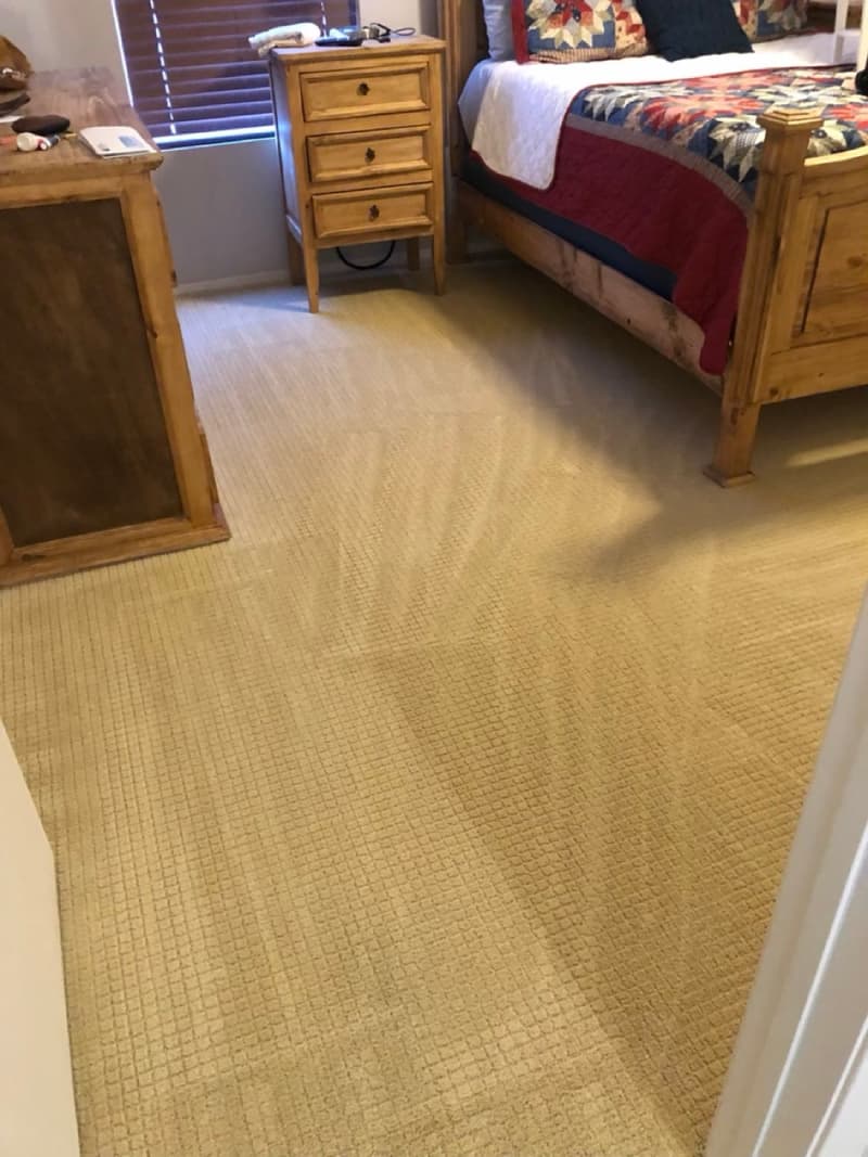 Bedroom carpet after cleaning